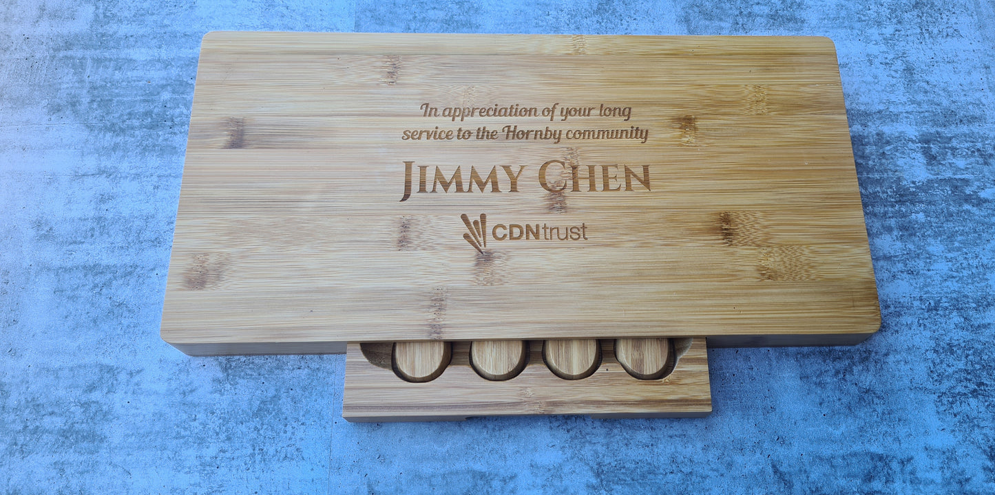 Personalised gourmet cheese board set