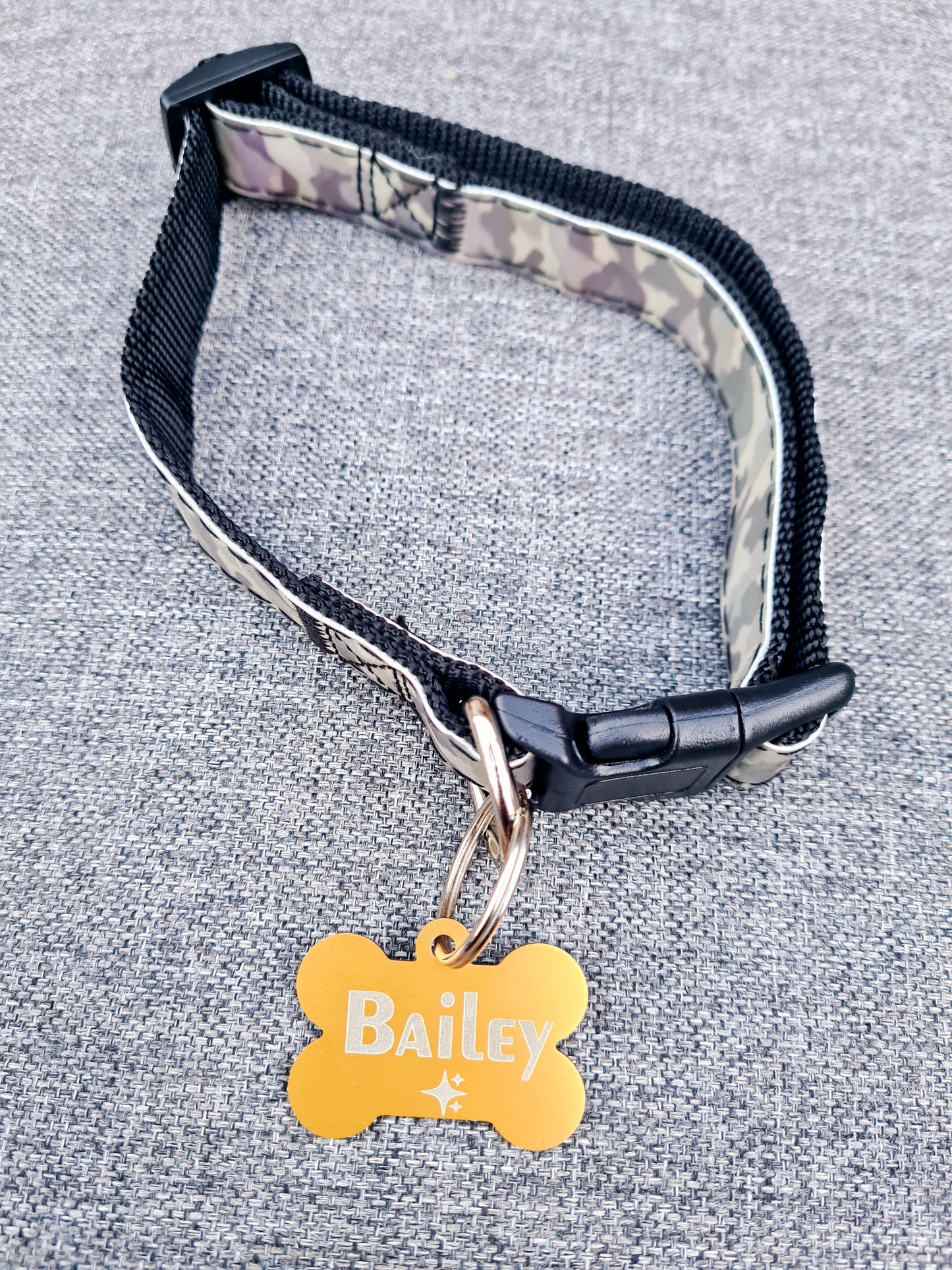 Personalised Pet ID tag - Bone shape - Etch Cetera 