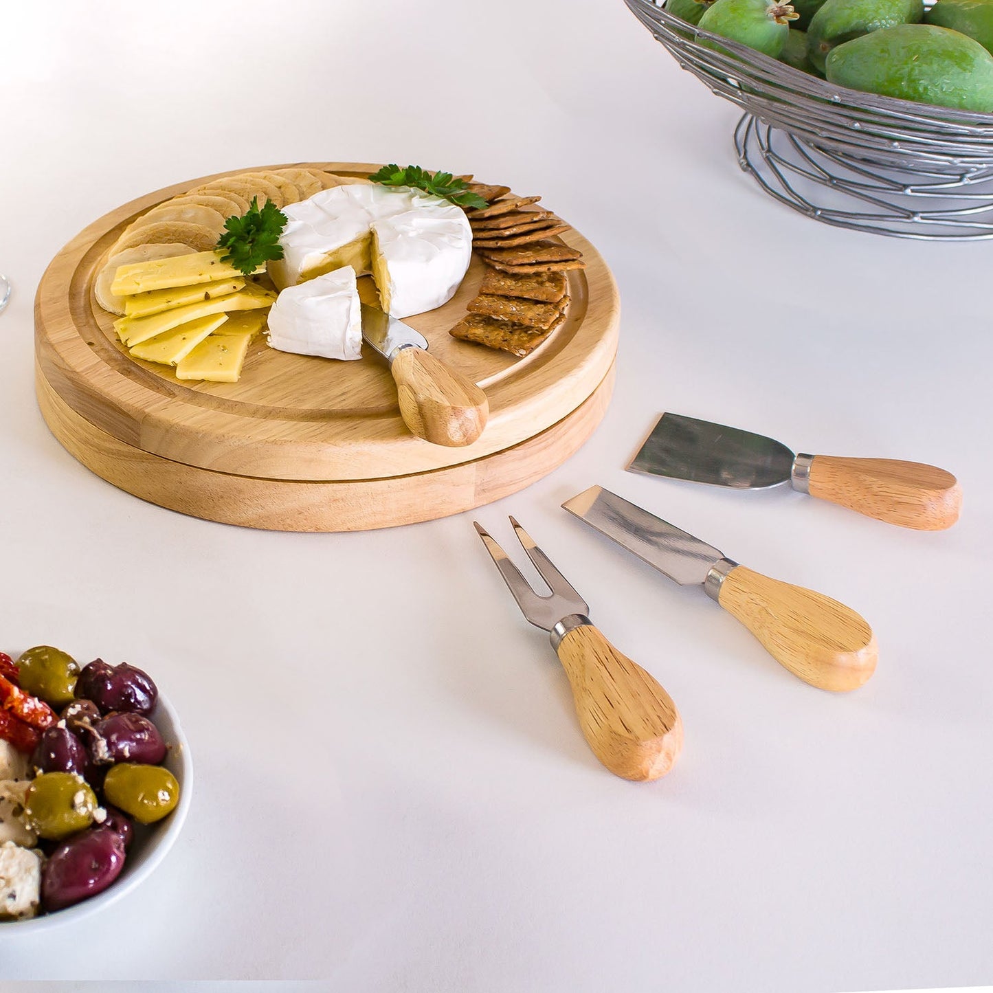 Personalised wooden Cheese Board - Swivel